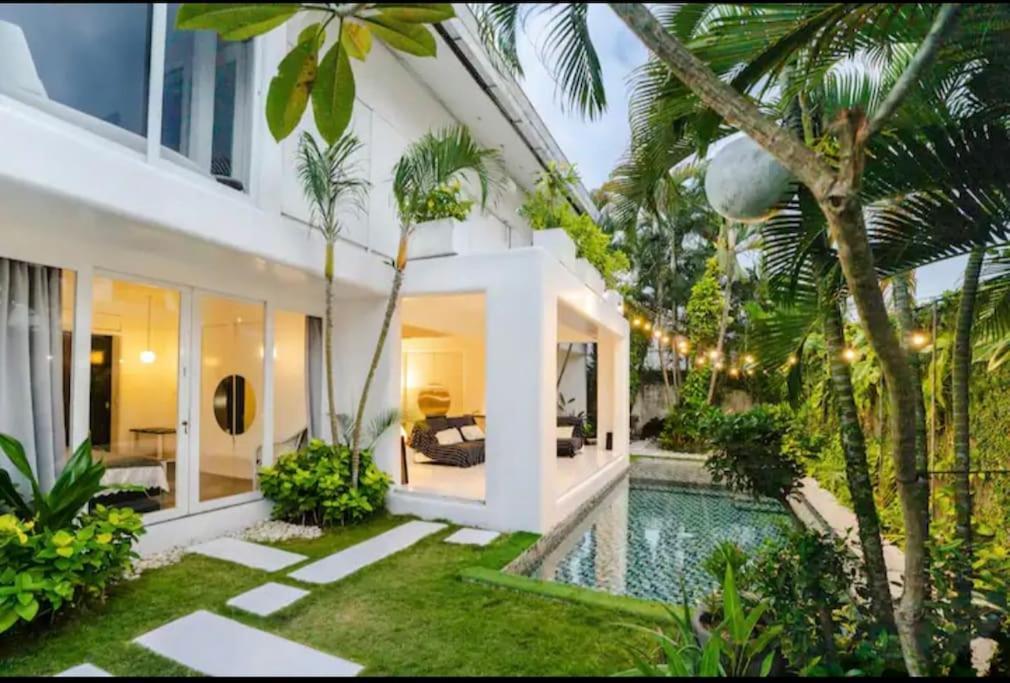 Bella Lovelli Villa